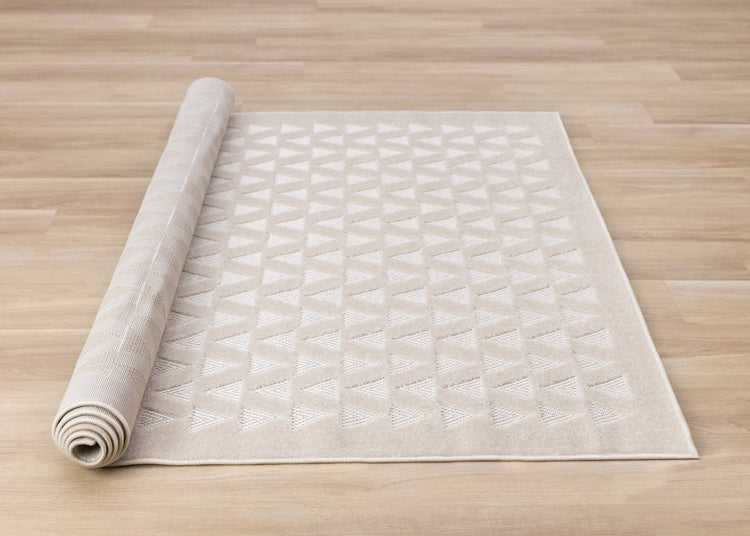 Alta White Rowed Triangles Design Rug