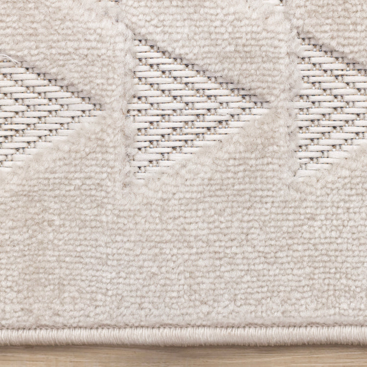 Alta White Rowed Triangles Design Rug
