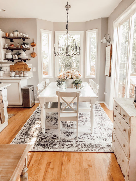 Practical and stylish rugs for your dining room.