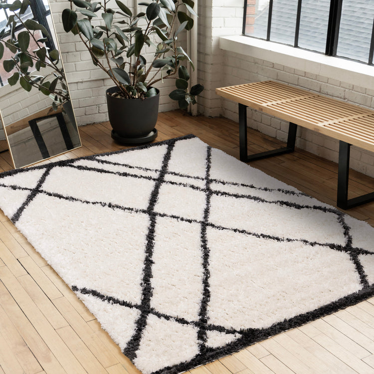 Pascal White Grey Geometric Comfort Shag Rug