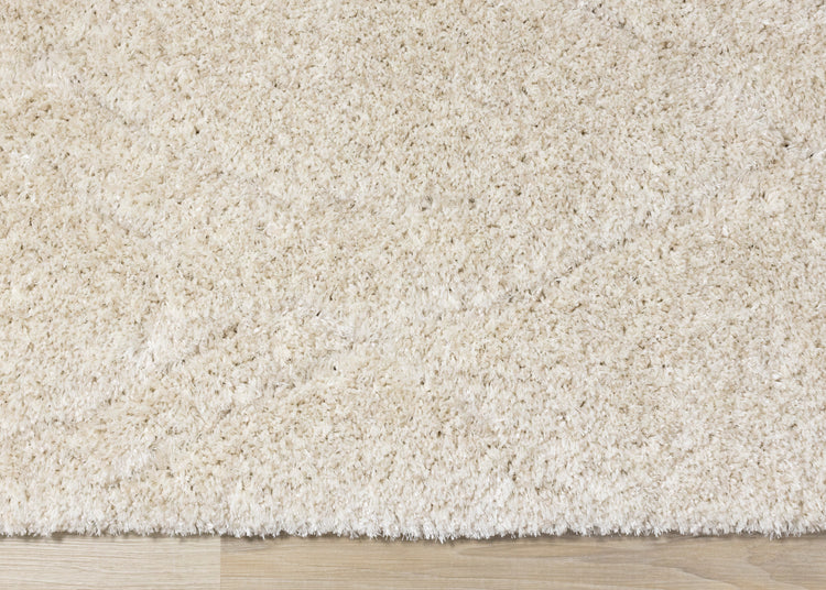 Roman Cream Subtle Diamond Pattern Rug