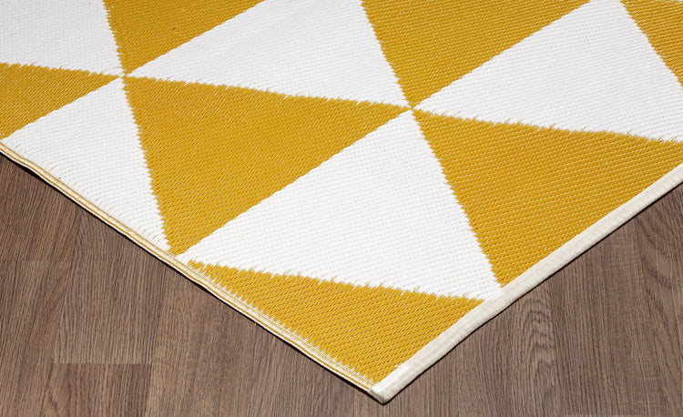 Fiesta FIE-4515-YELL Indoor Outdoor Ochre Triangle Reversible Plastic Area Rug By Viana Inc