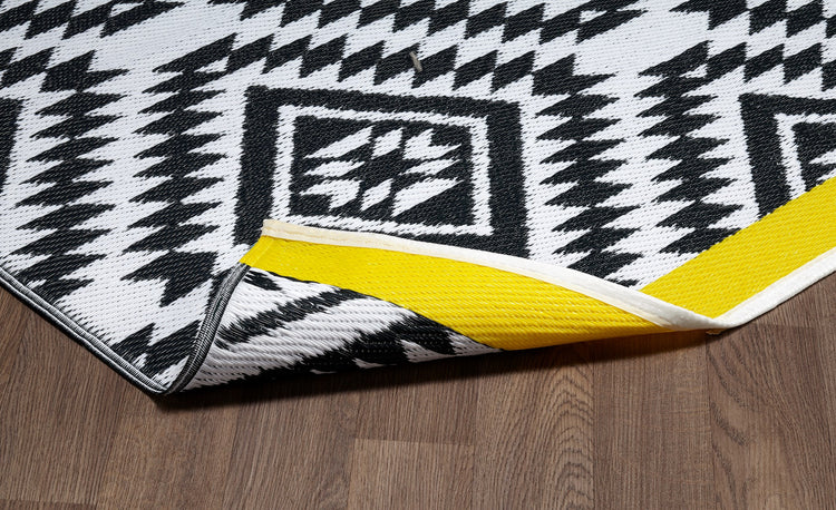 Fiesta FIE-5435-YELL Indoor Outdoor Moroccan Ochre Yellow Band Reversible Plastic Area Rug By Viana Inc