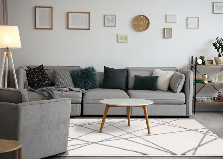 Alfombra peluda Fergus White Grey Lines Crossing de Kalora Interiors