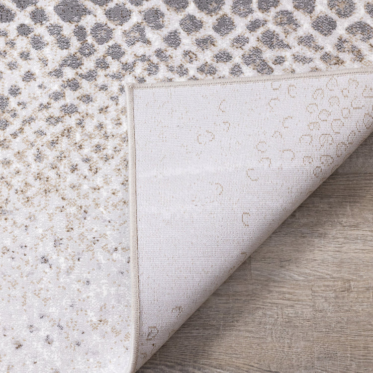 Alfombra Intrigue Cream Grey Brown Snake Skin de Kalora Interiors