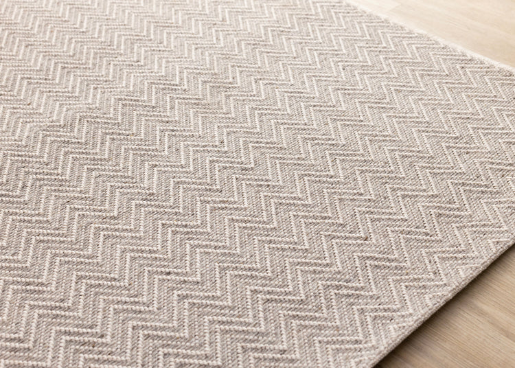 Peak Grey Chevron Design Rug