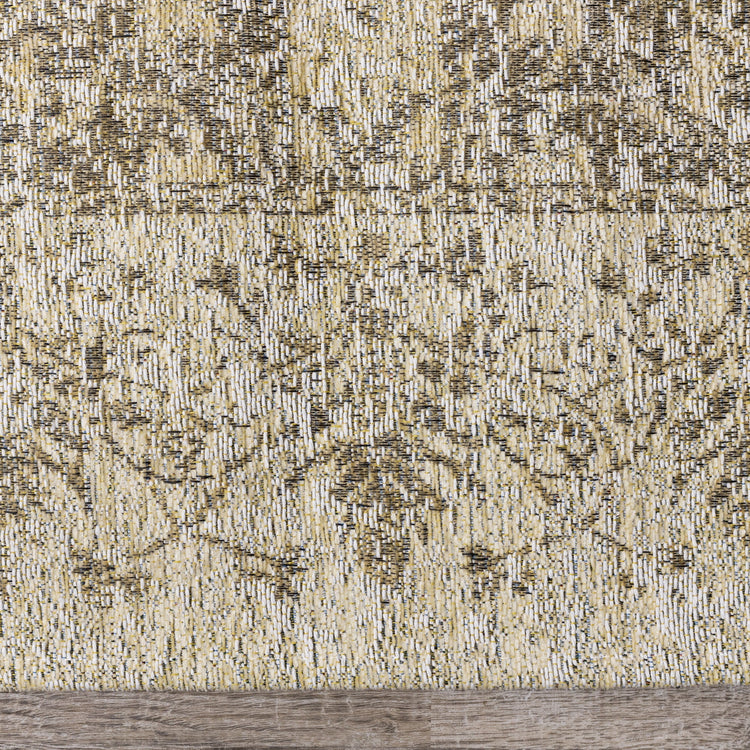 Alfombra tradicional beige crema de Kalora Interiors