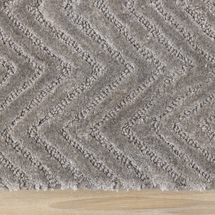 Alfombra de área de lana tejida a mano en gris real de Kalora Interiors